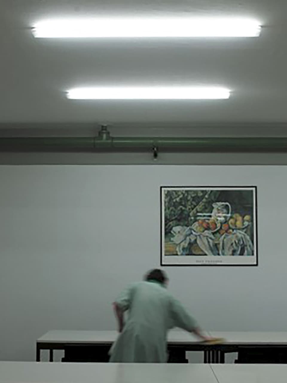 Discomfort Caused by Glare from Luminaires with a Non-Uniform Source Luminance