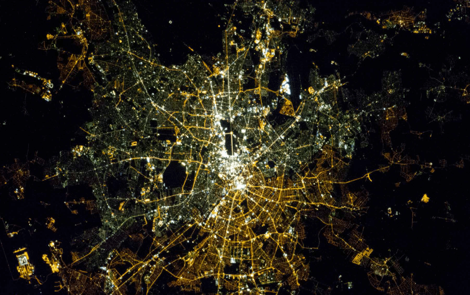 The Value of Dark Skies - About Environmentally Friendly Lighting by the International Dark-Sky Association (IDA)
